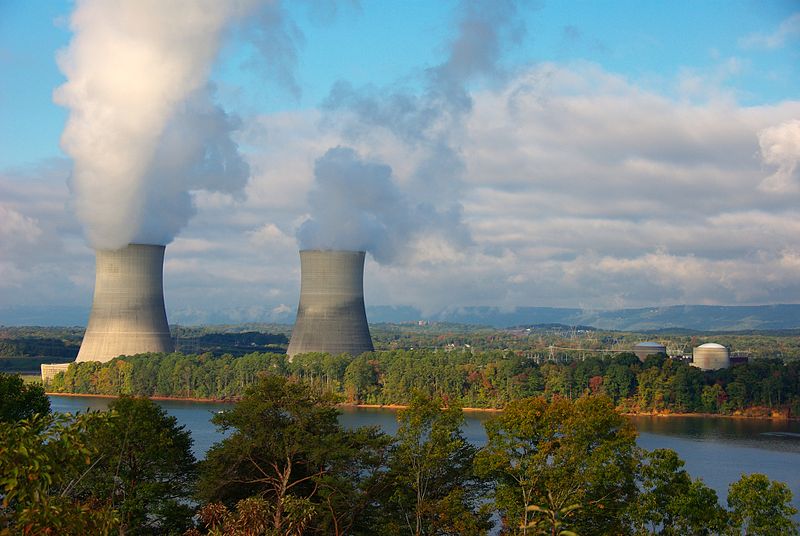 800px-Sequoyah_Nuclear_Power_Plant